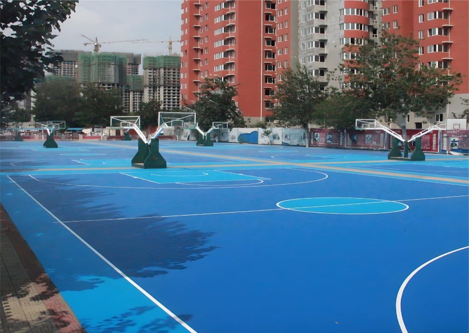 籃球場(chǎng)8mm厚彈性硅PU地坪施工改造方案